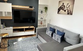51 Innes Street Apartment